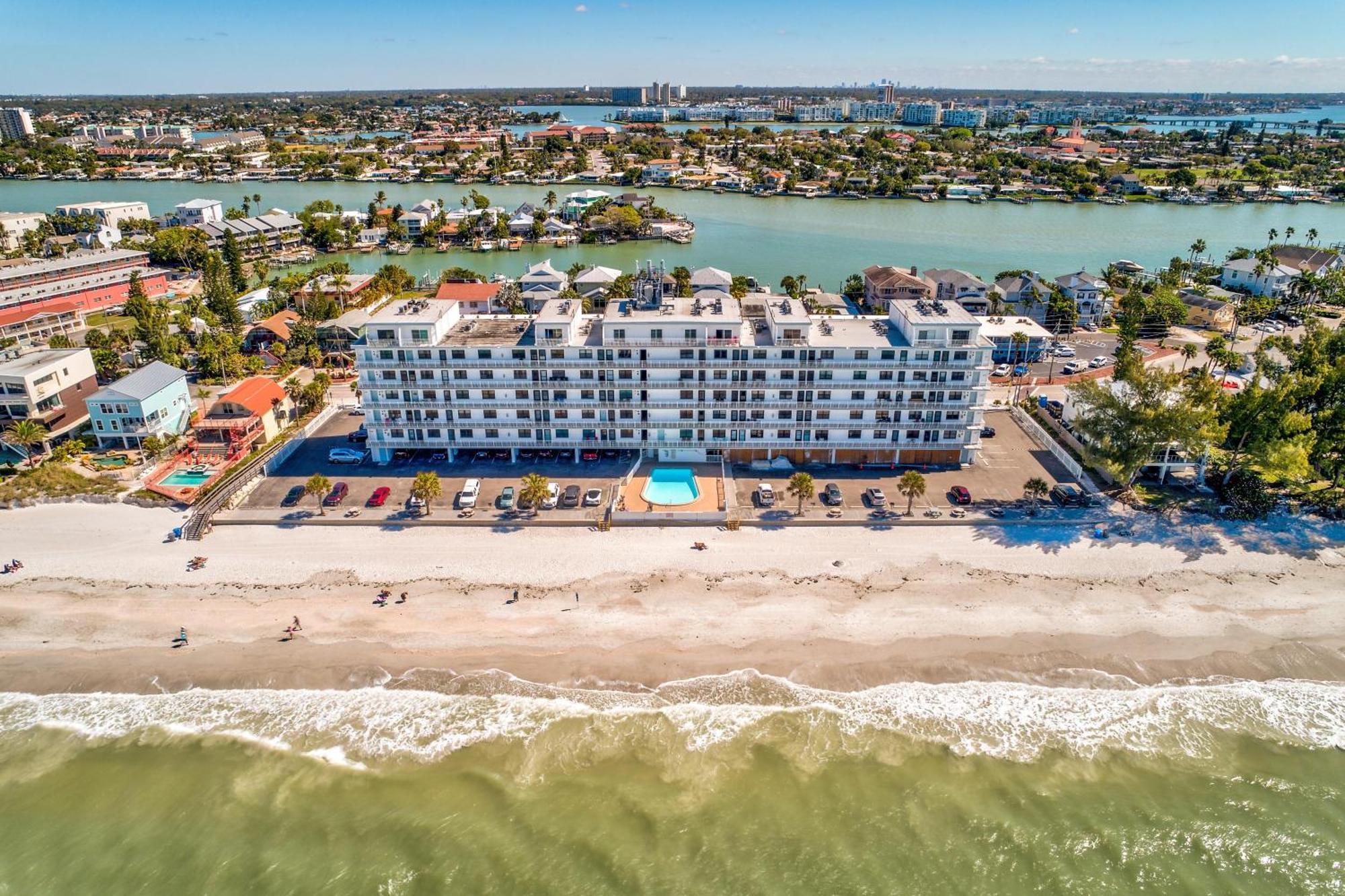 Sunset Chateau 409 St. Pete Beach Eksteriør bilde